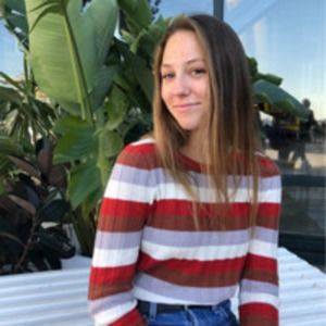 Meet your Posher, Avery